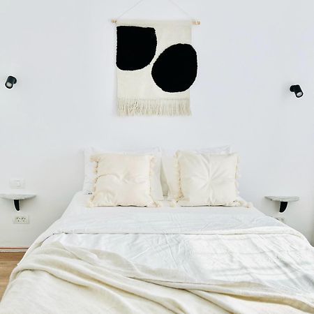Urban Parkside Retreat Cozy 2-Bed Ap By Metro Apartment บูคาเรสต์ ภายนอก รูปภาพ