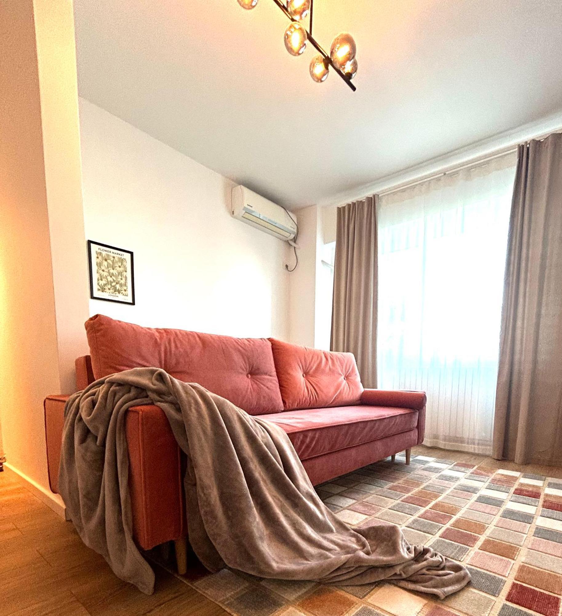Urban Parkside Retreat Cozy 2-Bed Ap By Metro Apartment บูคาเรสต์ ภายนอก รูปภาพ